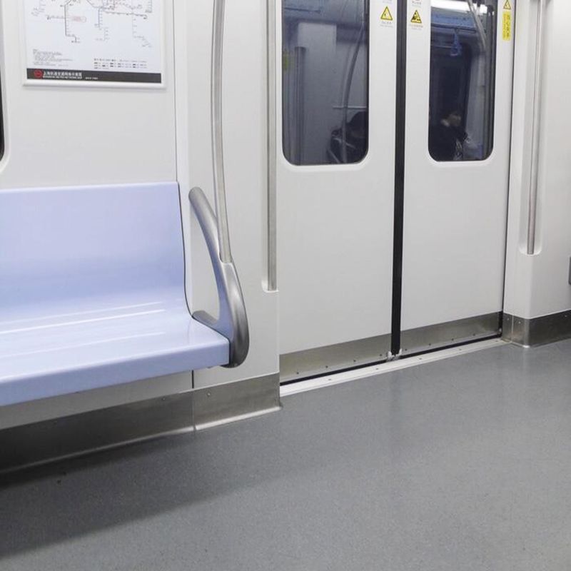 Πυροσβεστικό πάτωμα βινυλίου λεωφορείου Πυροσβεστικό πάτωμα εμπορικής ασφάλειας με ομοιογενές φέλτ