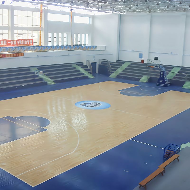Το πάτωμα από βινύλιο PVC για το γήπεδο μπάσκετ βελτιώνει τις επιδόσεις και την ασφάλεια